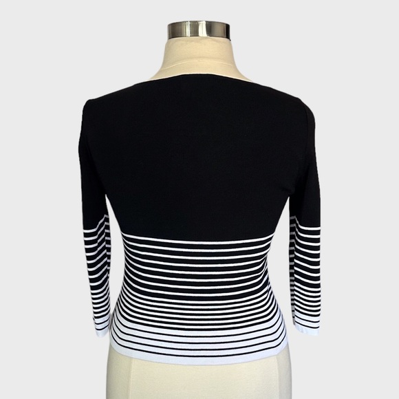 Finity Grommet Contrast Monochrome Stripe Top - XL - Picture 3 of 6